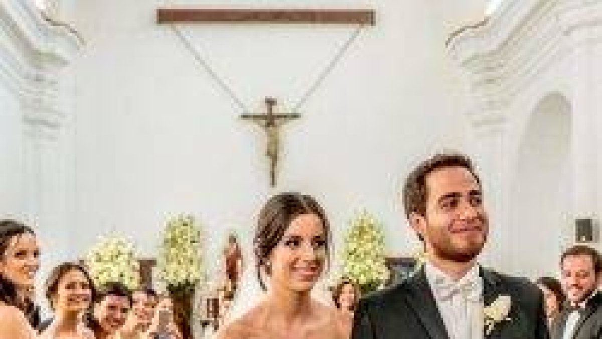 En Cataluña, 1 de cada 10 bodas es por la Iglesia; en Madrid, 2 de cada 10; en Andalucía y Extremadura, 3 de cada diez... es una rareza minoritaria