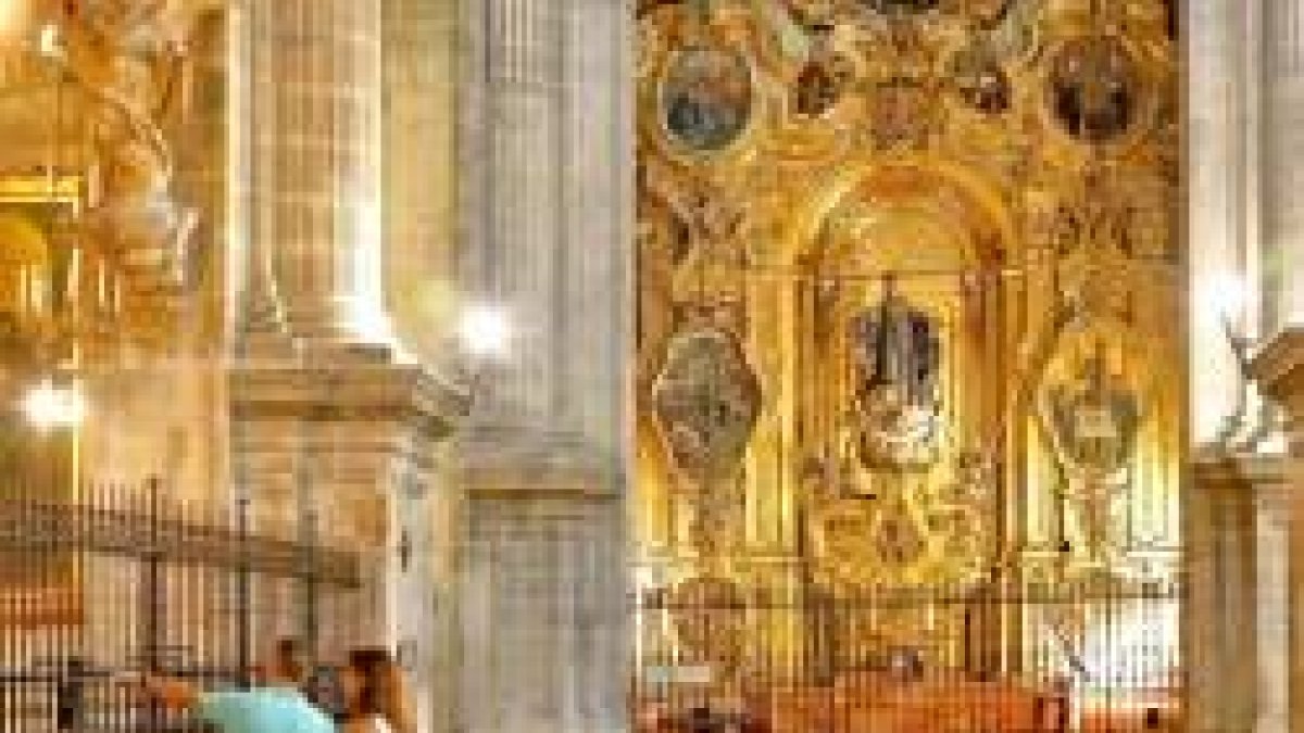 Interior de la hermosa catedral de Jaén... posiblemente es la provincia más religiosa hoy en España