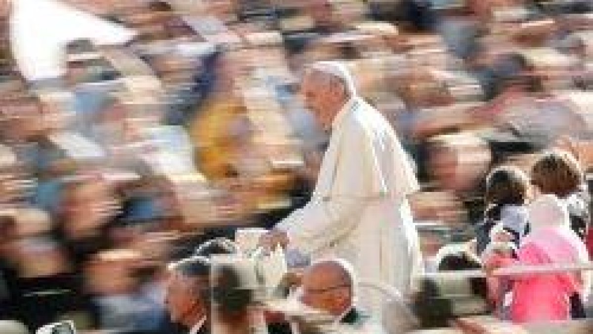 El Papa Francisco ha acudido a su cita de cada miércoles en la Audiencia Pública y ha hablado de la conversión de San Pablo en su catequesis sobre Hechos