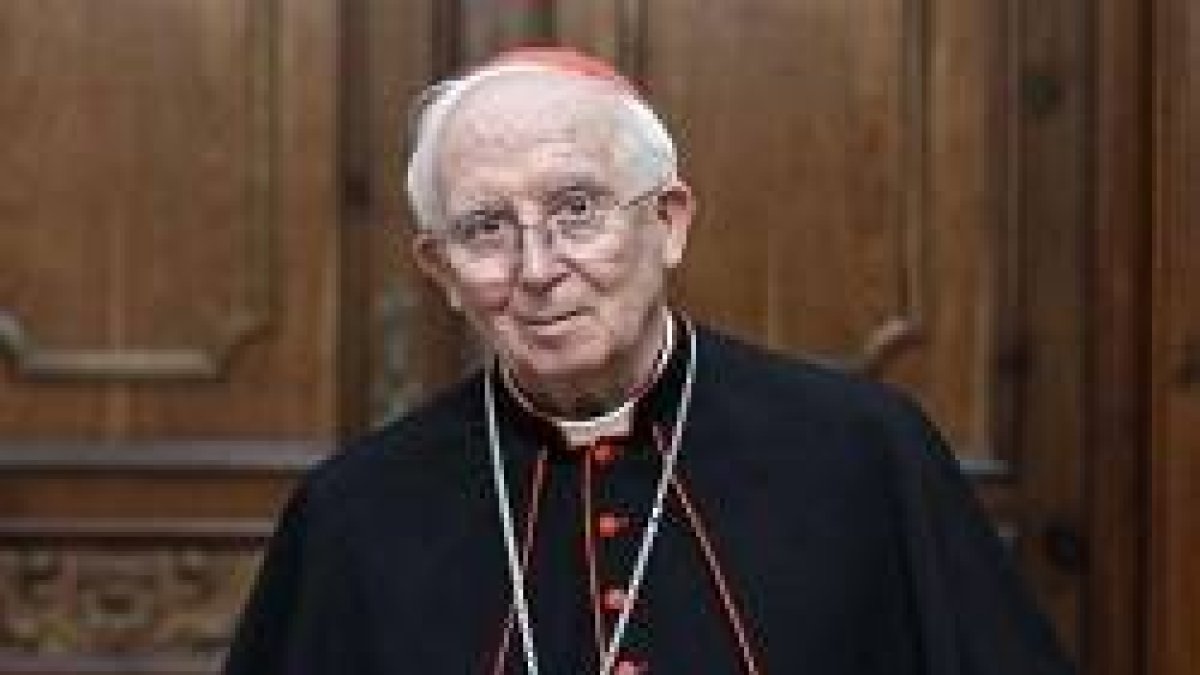 La carta del arzobispo de Valencia pide a todos los fieles rezar con fe por España