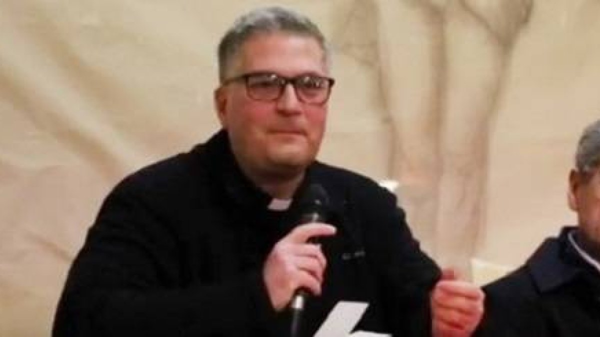 Massimo es en estos momentos un sacerdote pasionista