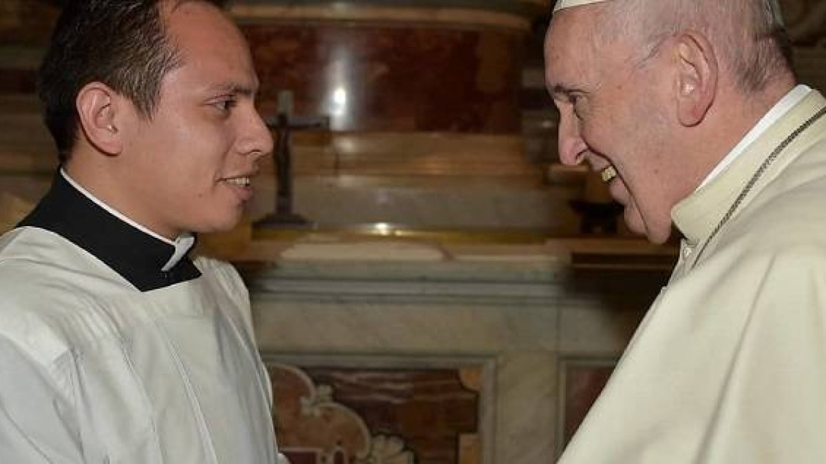 Carlos Iván Campos Arévalo, de 27 años de edad, será ordenado sacerdote en pocos meses