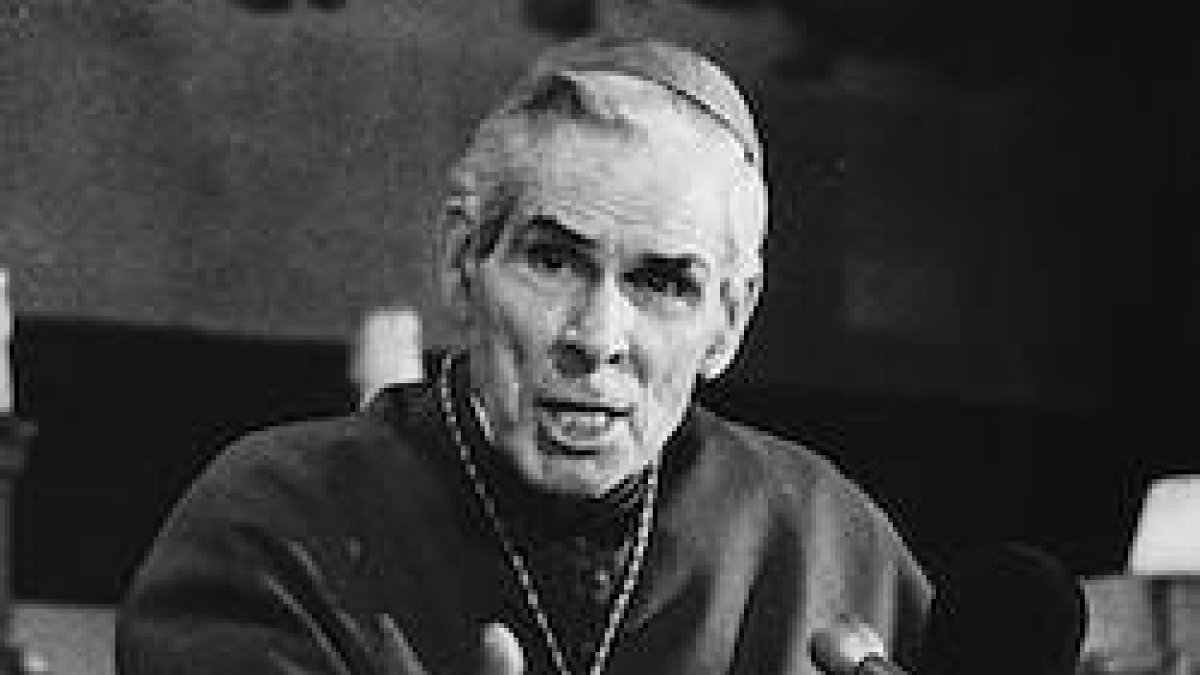El obispo Fulton Sheen convirtió a miles de personas a través de sus predicaciones en radio y televisión y de sus impactantes homilías, piezas de excelente oratoria sagrada.