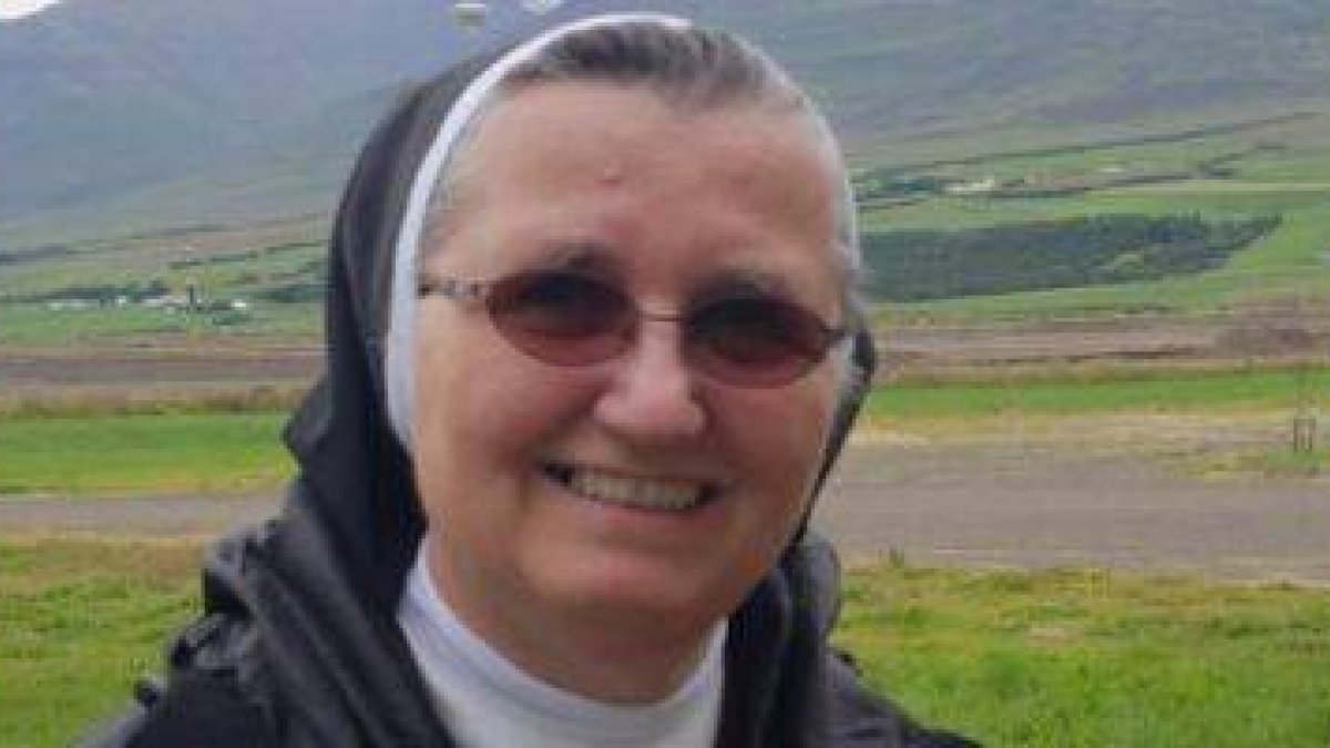 A sus 64 años, la Hermana Celestina usa Skype para impartir catequesis a católicos muy repartidos por Islandia, donde el desplazamiento es complicado