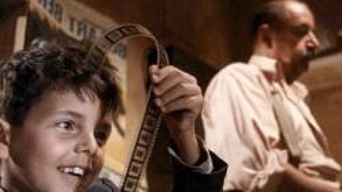 Cinema Paradiso es una película que recuerda el cine de postguerra italiano que el Papa alaba por la belleza del reunir y juntar a la gente