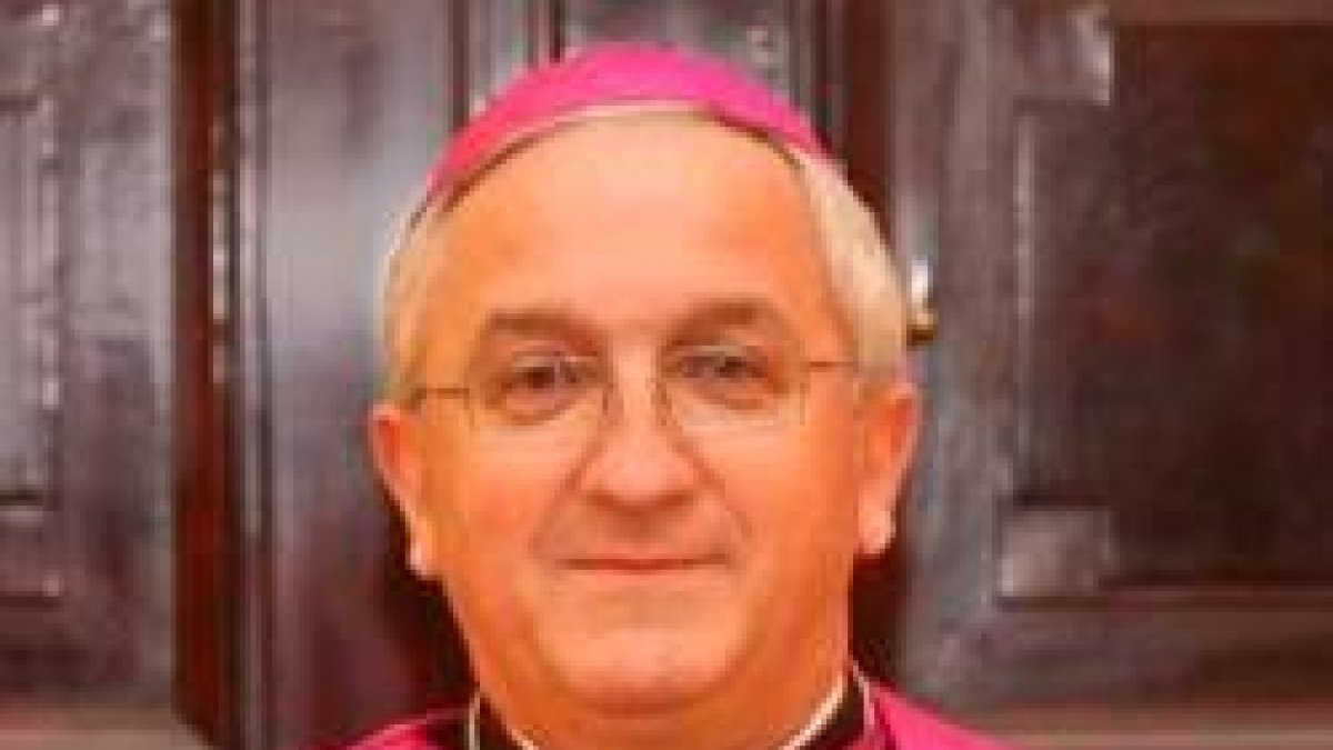 El italiano Celestino Migliore es el nuevo Nuncio del Papa en París... viene de Moscú, y ya pasó un tiempo en Estrasburgo hace unos años