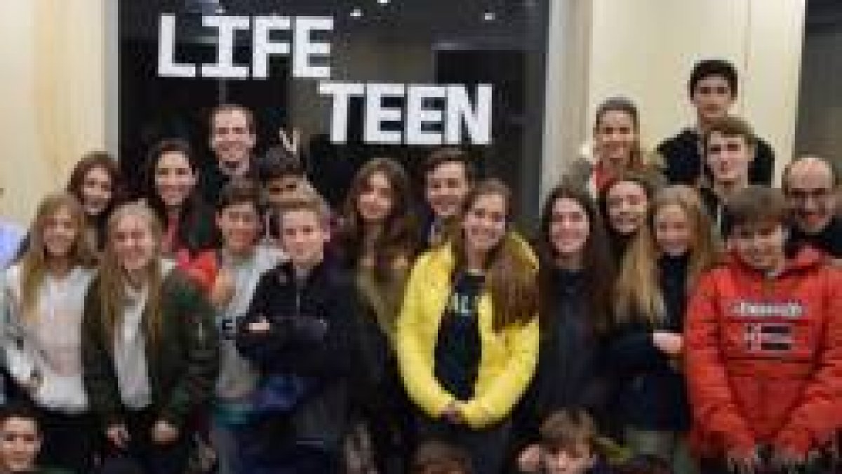 Adolescentes de Burgos encantados con LifeTeen... que ya se aplica en más de 120 parroquias de España