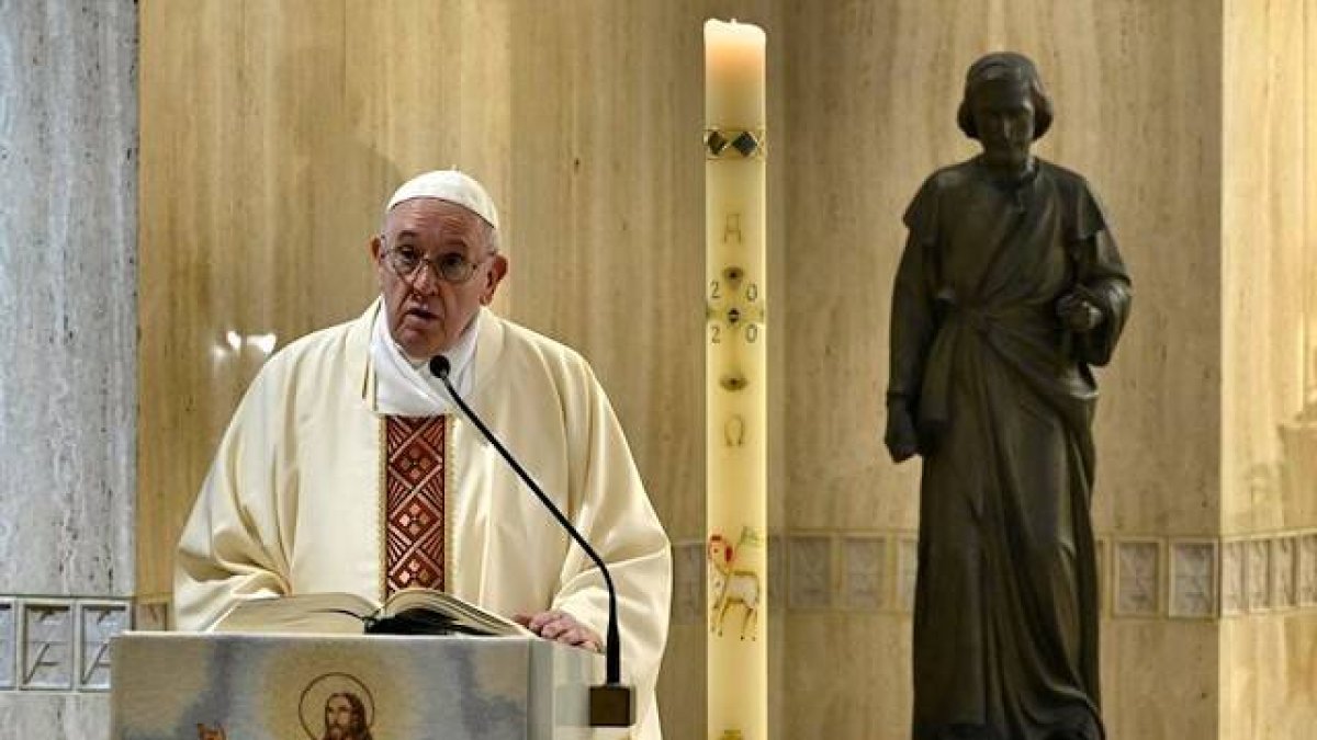 El trabajo es la primera vocación del hombre y le asemeja a Dios, dijo el Papa en la homilía del 1 de mayo.