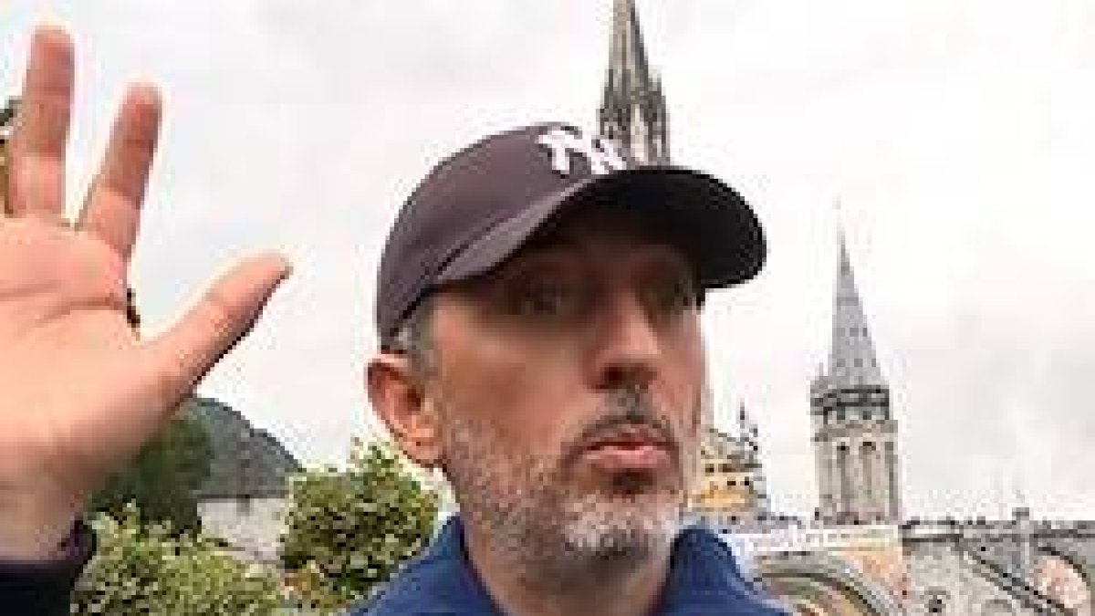 Gad Elmaleh es un actor cómico muy popular en Francia, por sus películas y por su relación de cuatro años con la hija de Carolina de Mónaco.