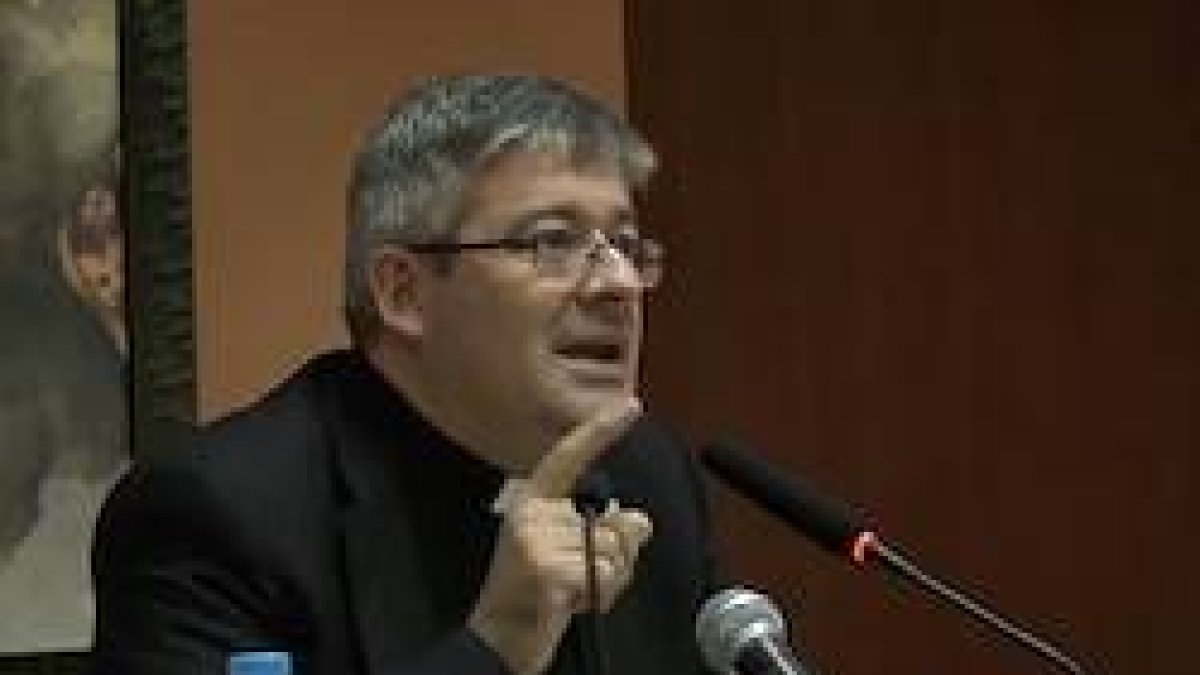 Jorge López-Teulón, durante su conferencia sobre los mártires de Toledo en las recientes Jornadas Martiriales.