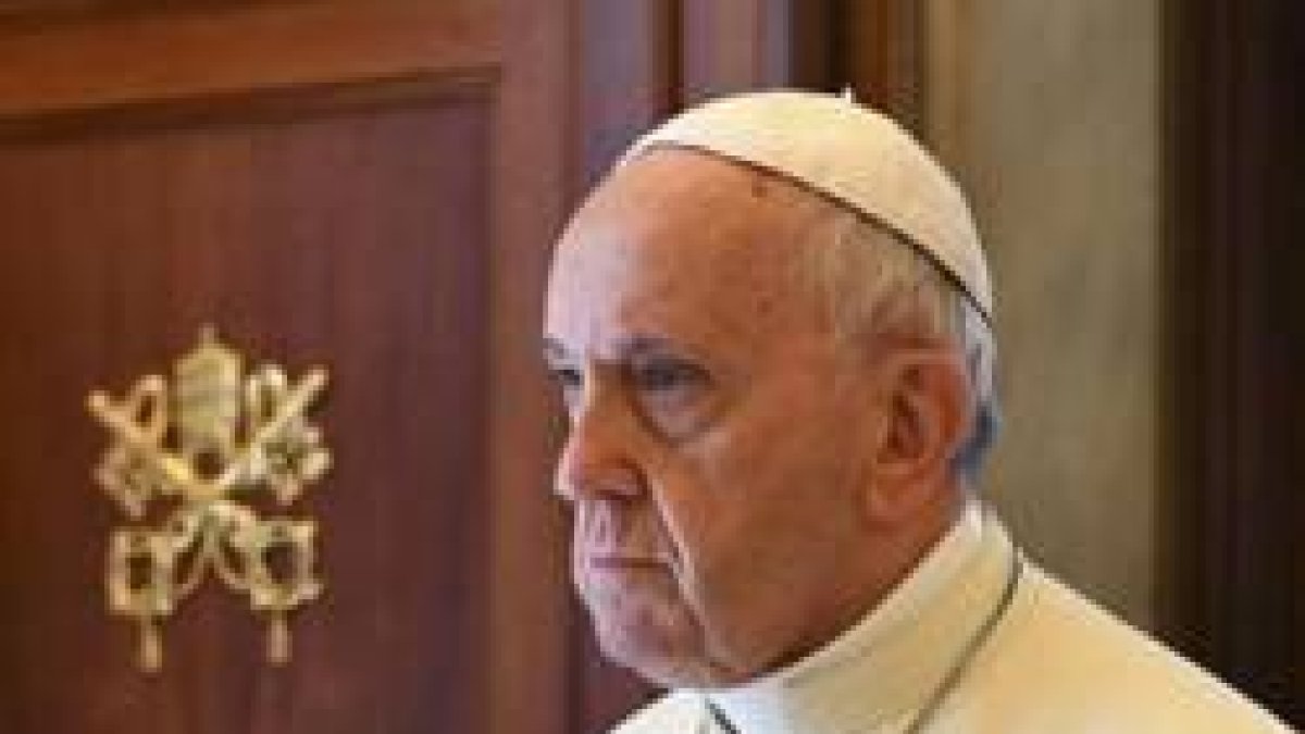 El Papa Francisco levanta el secreto pontificio para los casos de abusos, el material canónico debe estar a disposición de las autoridades civiles