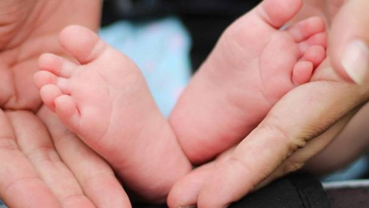 Ana nació al ser concebida en una violación y asegura que su madre le ha enseñado el perdón