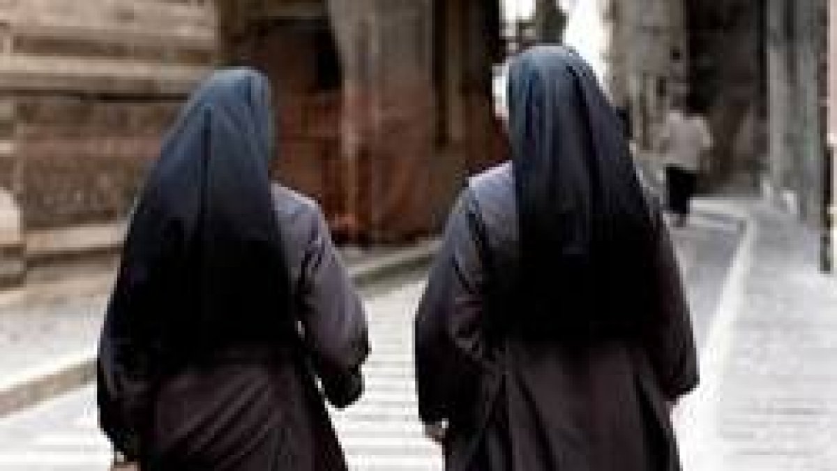 La religiosa se niega a tener que vivir sin su hábito y su velo / Imagen referencial