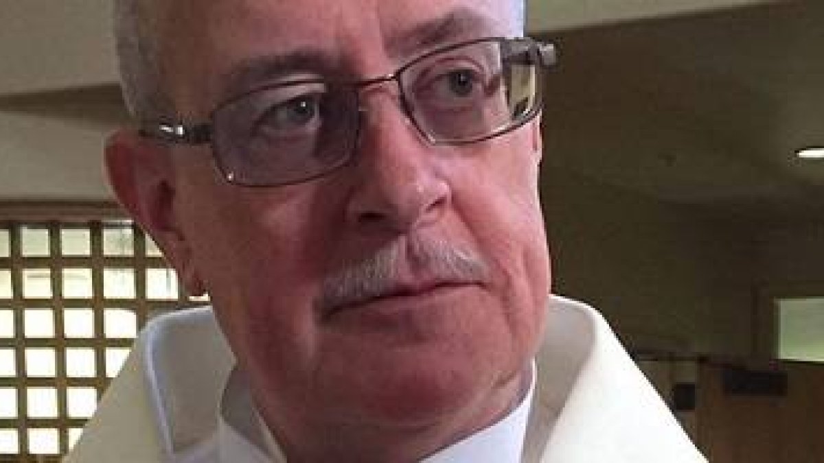 Michael Hawker fue diputado del Estado de Alaska y protestante poco religioso... pero su vida cambió en 2010