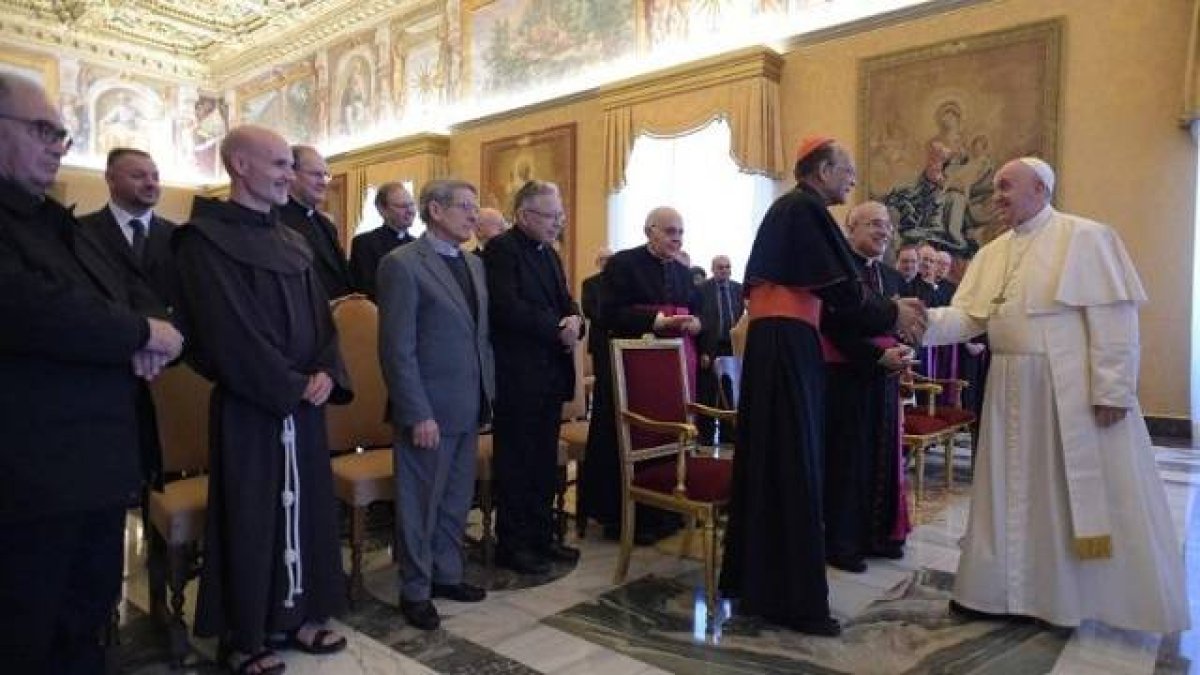 El Papa Francisco recibió en audiencia a los miembros de la plenaria del Pontificio Consejo para los Textos Legislativos / Vatican Media