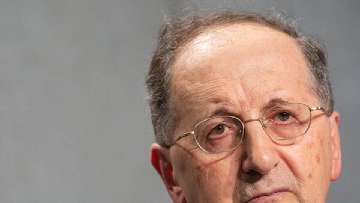 El cardenal Beniamino Stella, prefecto de la Congregación para el Clero y los Seminarios