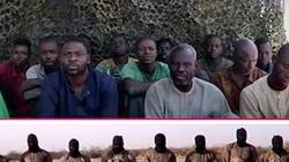 Captura del vídeo difundido por una filial de Estado Islámico en Nigeria.