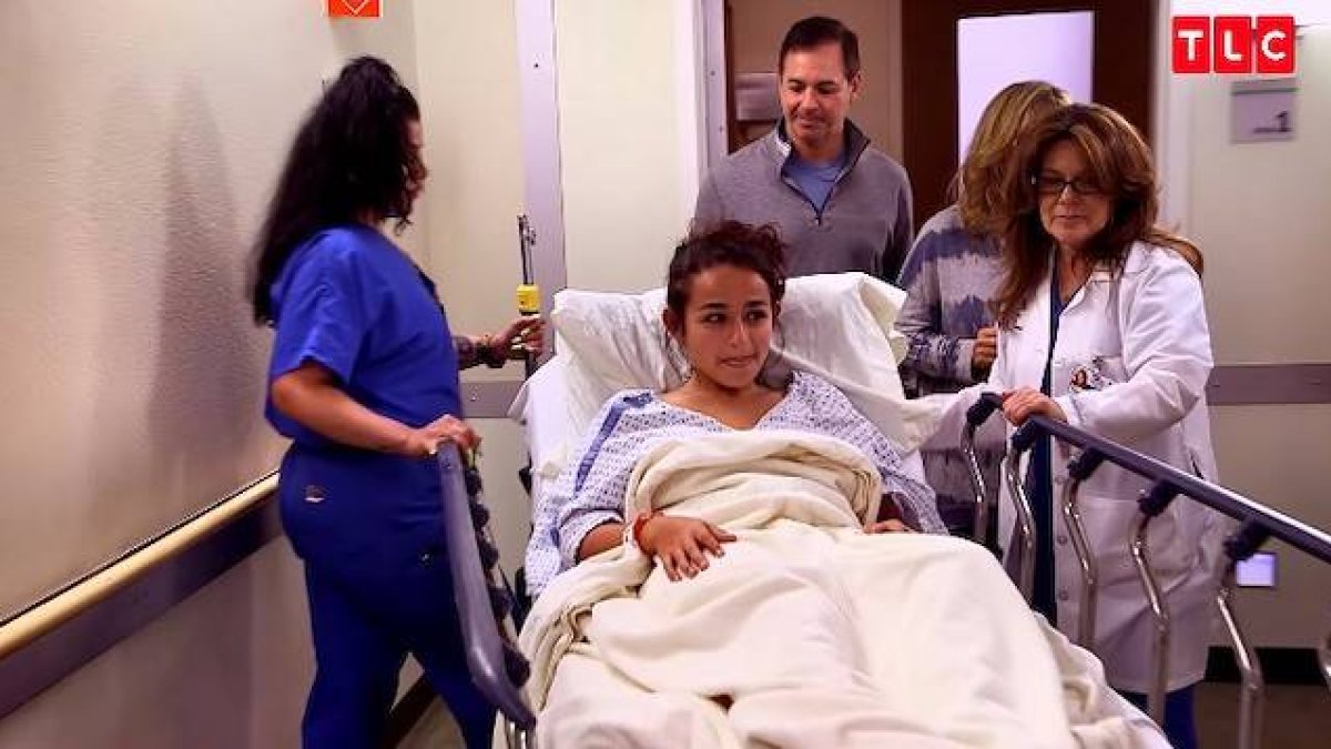 Jazz Jennings, niño biológico, protagonizó durante años un show televisivo sobre su cambio de sexo. La intervención quirúrgica se produjo en 2018, semanas antes de su mayoría de edad.