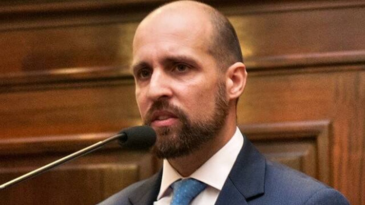 El presidente de Fedeci, Miguel J. Haslop, denuncia la agenda abortista del presidente argentino.