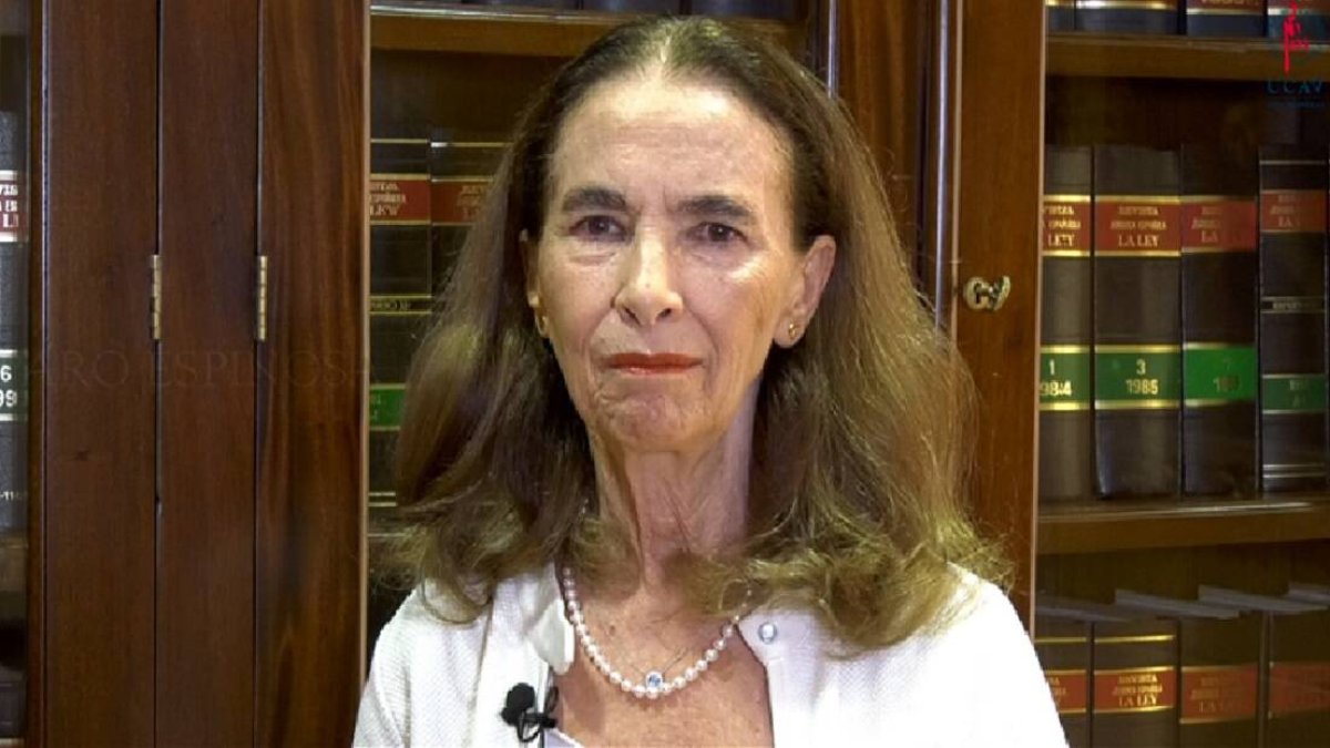 Amparo Espinosa cambió su visión en un Máster de Bioética de la Universidad Católica de Ávila