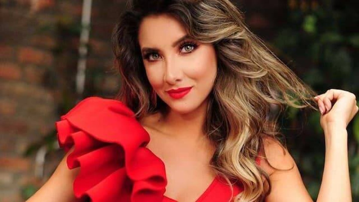 La modelo Daniela Álvarez, Miss Colombia -aquí en una foto profesional de hace unos años- es hoy un ejemplo de ánimo, fe y superación