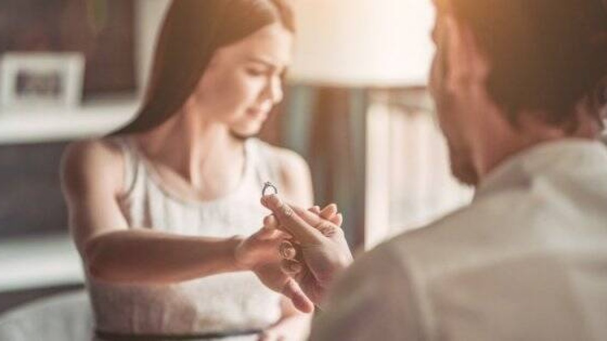 Cada vez son más las personas que desisten de casarse - no creen en ello, no encuentran la pareja, exigen demasiado, o tienen miedo