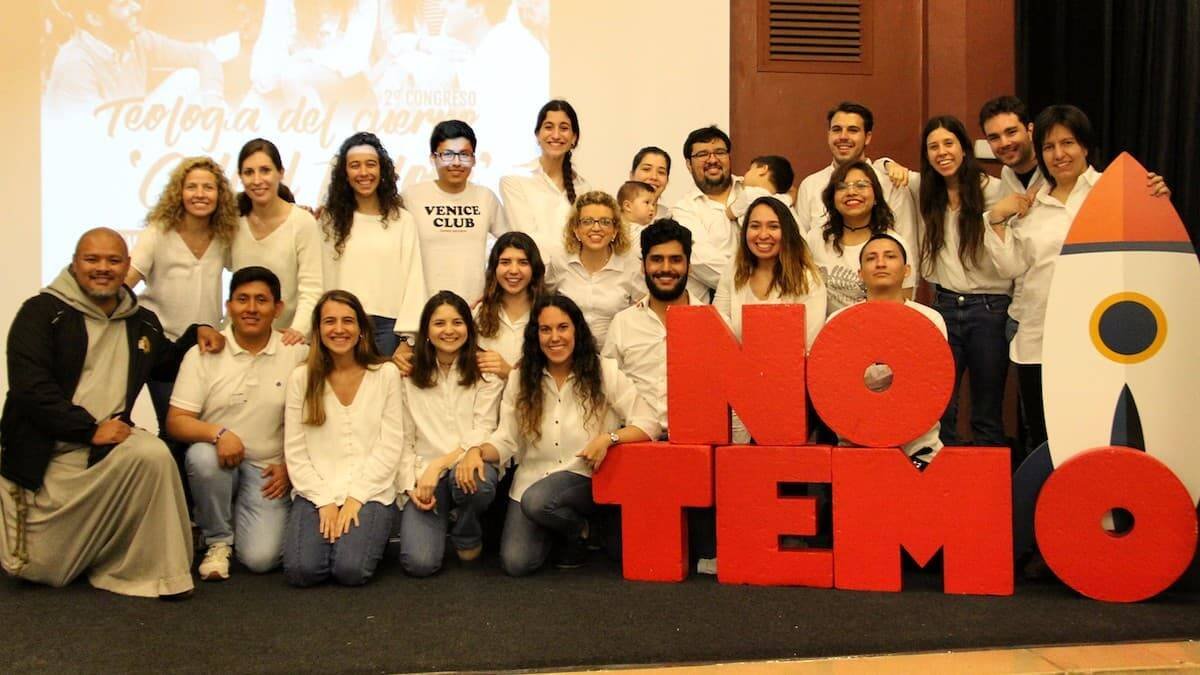 Los miembros de No Temo en una foto de familia: una palabra ajustada, pues así se consideran.