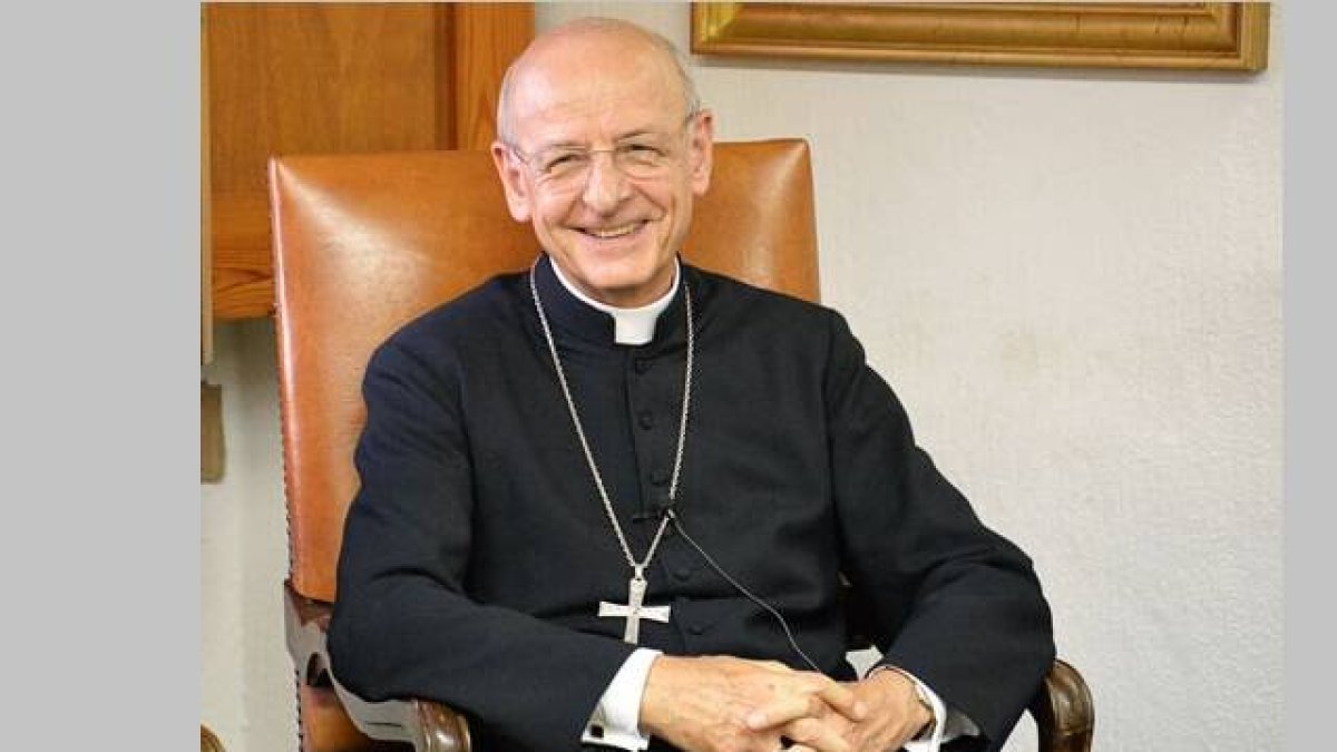 Fernándo Ocáriz, prelado del Opus Dei - habla de los retos sociales y eclesiales en un libro-entrevista con Paula Hermida