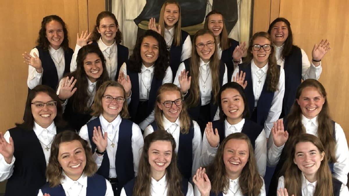 Estas son las 18 postulantes que han ingresado en el convento de las Dominicas María Madre de la Eucaristía de Michigan