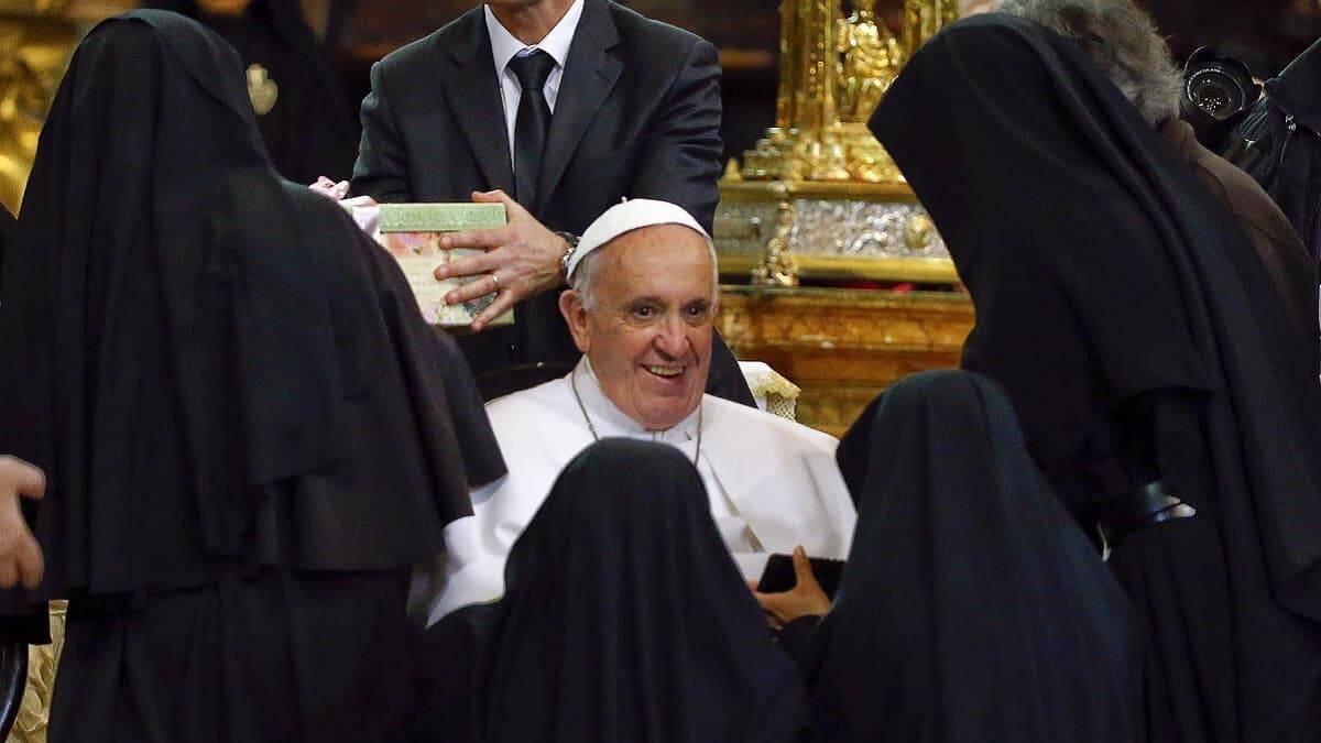 El Papa quiere que Roma pueda tener un mayor control con los institutos de derecho diocesano que van surgiendo por el mundo