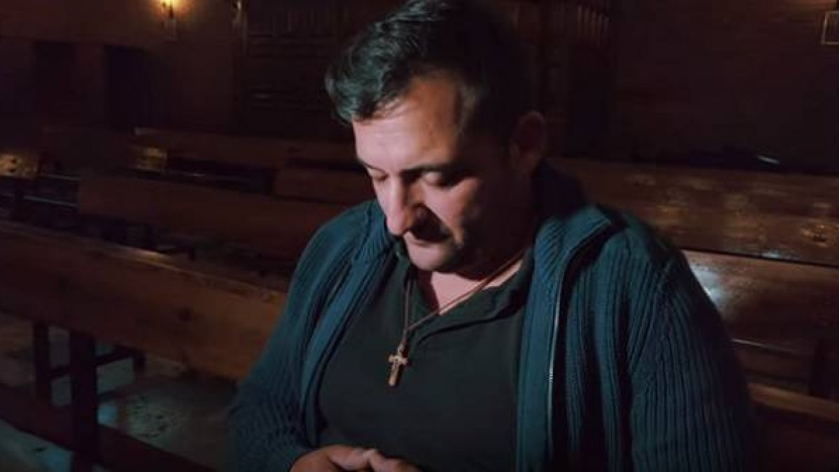 Rubén Ruiz escuchó la voz de Dios en un banco de la iglesia... y así empezó su victoria sobre la droga