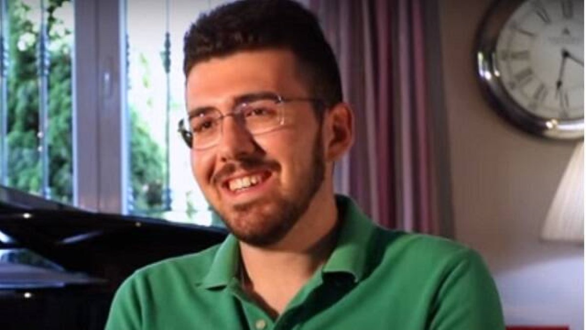 Alberto Muñoz se ha bautizado con 20 años, tras una experiencia con la enfermedad y el Camino de Santiago