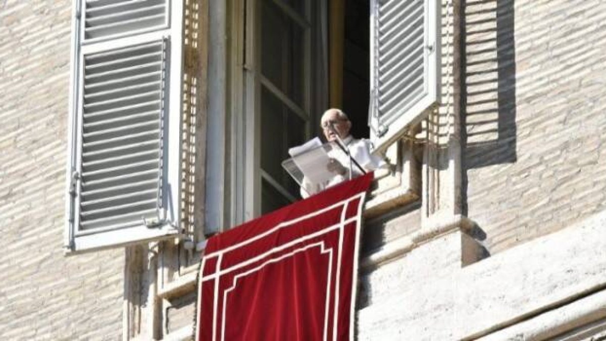 El Papa Francisco continúa sus alocuciones habituales del rezo del Ángelus de los domingos