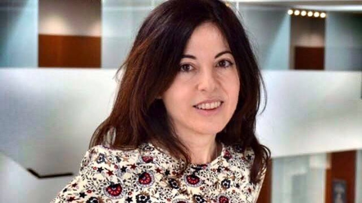 Tras el éxito mundial de «El despertar de la señorita Prim», el esperado regreso editorial de Natalia Sanmartín Fenollera se produce con una hermosa historia de Navidad.