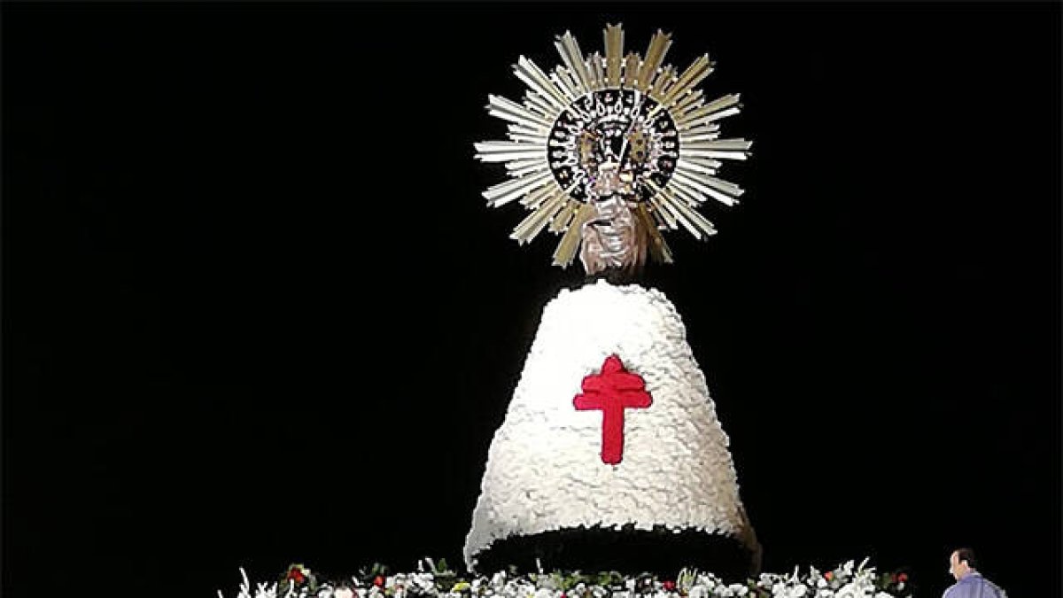 La Virgen del Pilar, durante la ofrenda floral del año pasado