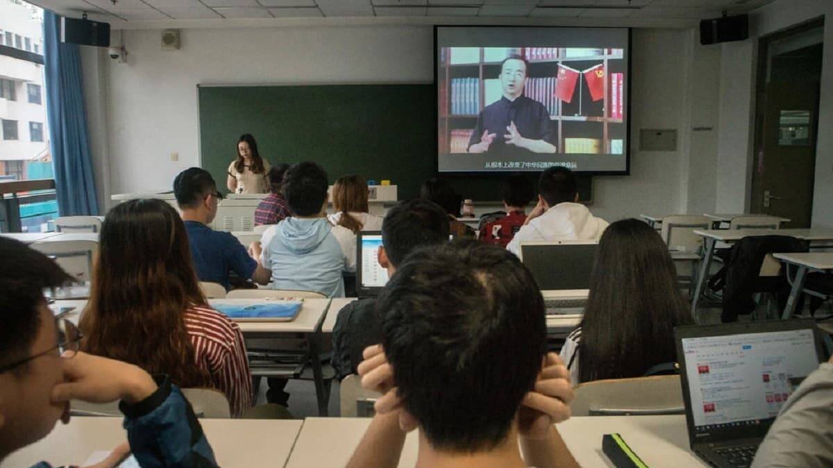 El régimen chino pretende arrancar la fe de que los jóvenes tengan en Dios