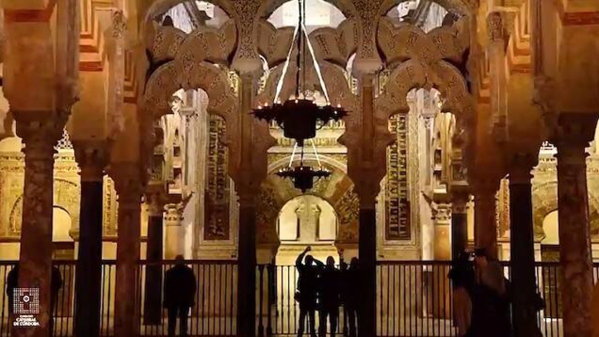 Impresionante por dentro y por fuera: la mezquita-catedral de Córdoba recibe dos millones de visitas cada año.