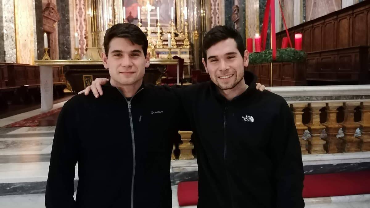 Andrea y Carlo Borsani son gemelos y siguen juntos en el seminario formándose en la Fraternidad de los Hijos de la Cruz