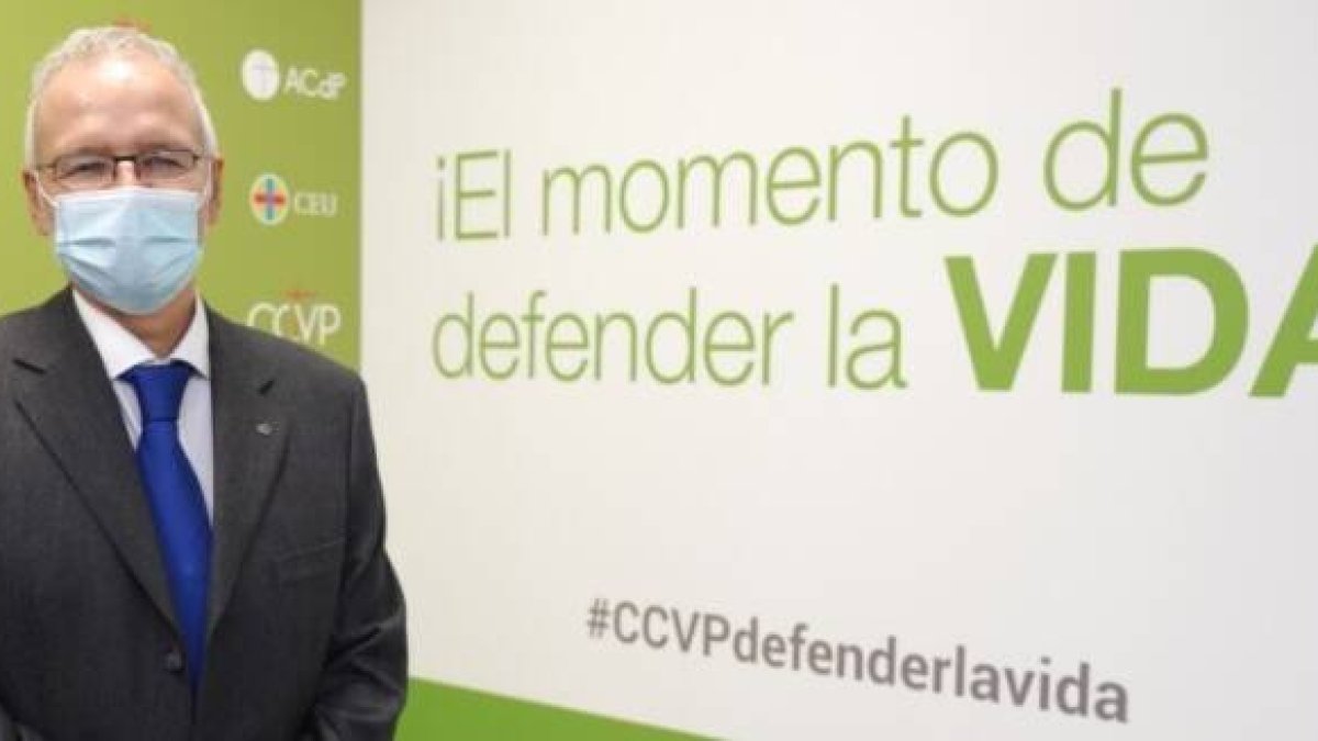 Cardiólogo geriátrico y presidente del Colegio de Médicos de Madrid, Martínez-Sellés desgrana argumentos contra la eutanasia en el congreso Católicos y Vida Pública