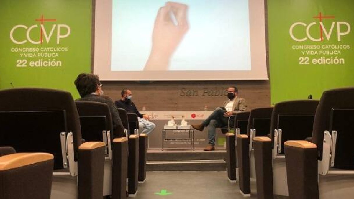 El Congreso Católicos y Vida Pública de 2020, con mascarillas y casi sin asistentes físicos, seguido desde las redes - su Manifiesto final pide enfrentarse contra la cultura de la muerte