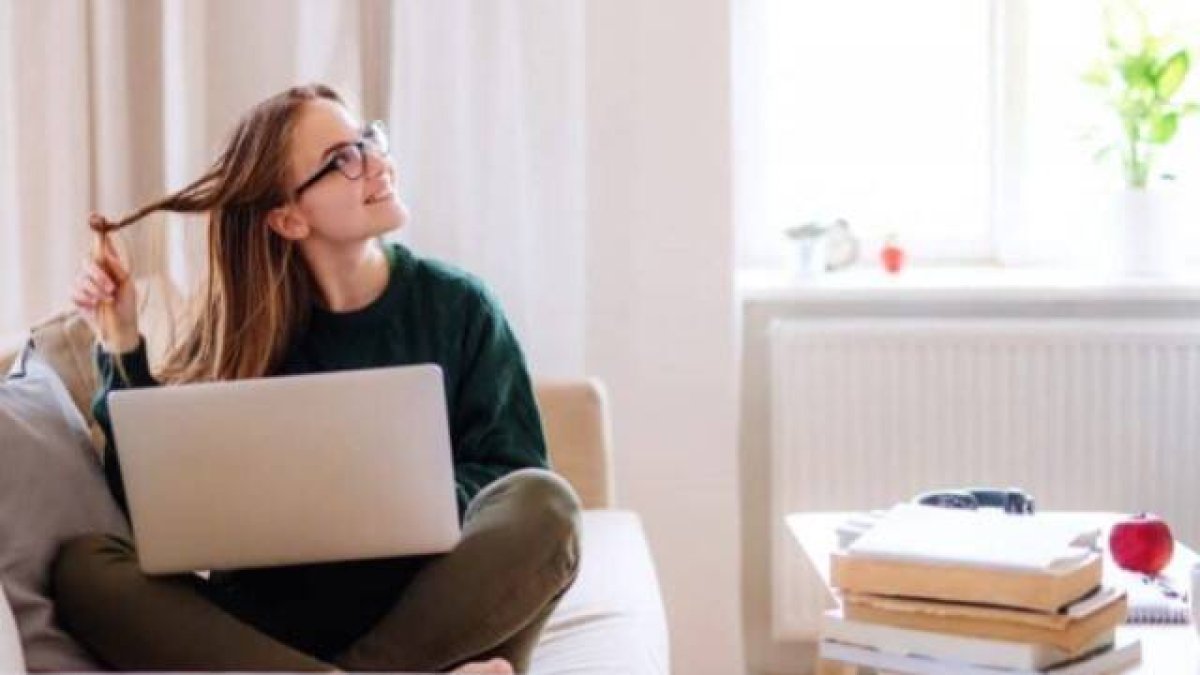 La archidiócesis de Madrid ofrece cursos online de 30 h de catequesis, Biblia, doctrina social... gratis en 2020, a 50 euros después... ¿para hacer desde el sofá?