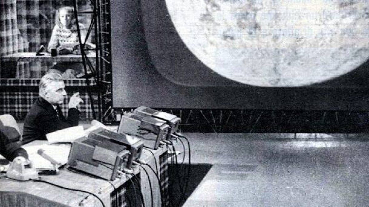 Enrico Medi narró para la RAI como experto la llegada del hombre a la Luna en 1969.