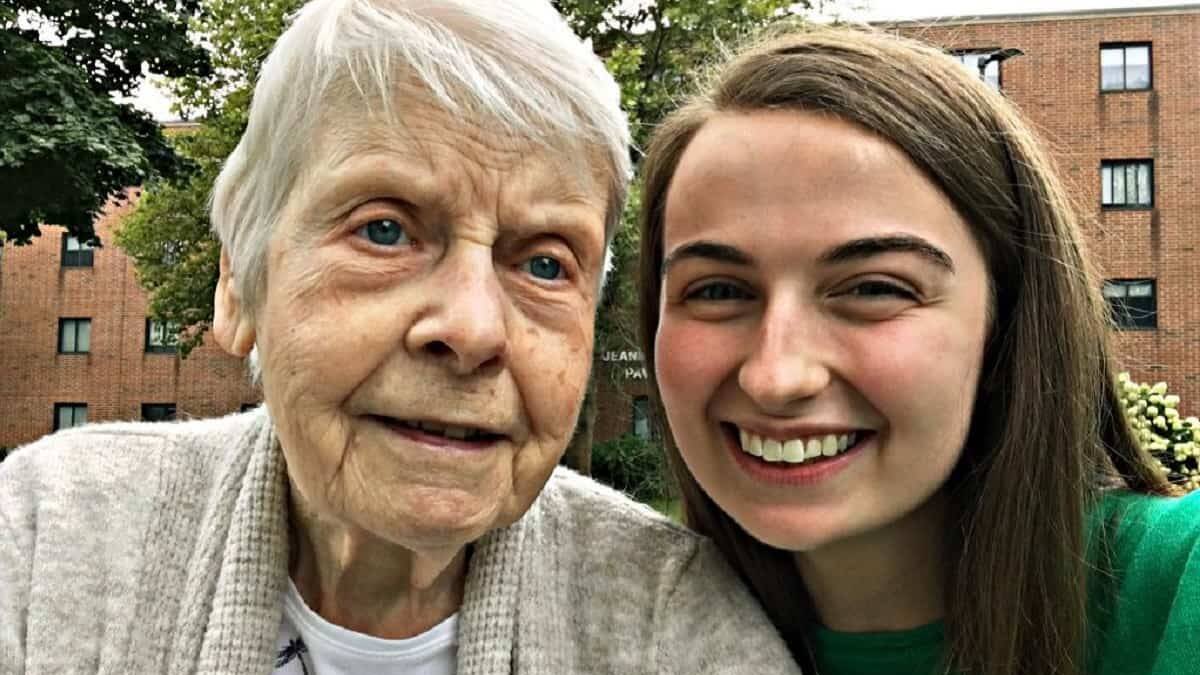 Michaela Gallagher decidió entregar su tiempo a acompañar a enfermos moribundos en el momento de su muerte / CNS