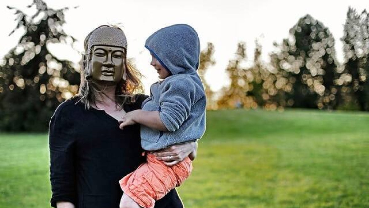 Los problemas de filiación de los niños víctimas de los vientres de alquiler uno de los factores más evidentes contra este abuso. Foto: Ksenia Makagonova / Unsplash.
