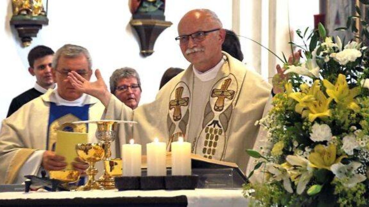 Martin Ramoser hace más de 40 años que es sacerdote y tiene también mucha experiencia en temática exorcística