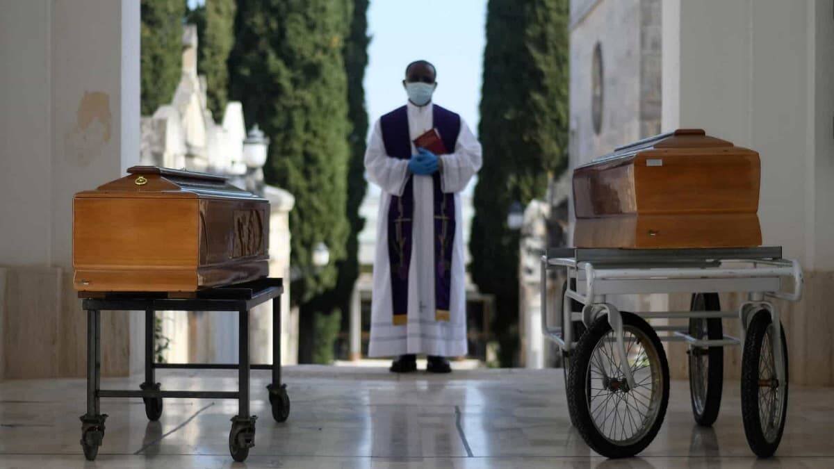 En Brasil la incidencia del coronavirus está siendo también muy grave, dejando ya 118.000 muertos.