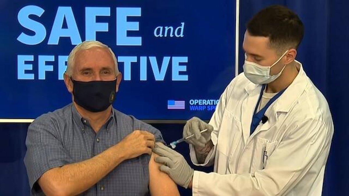 El vicepresidente norteamericano Mike Pence recibió la vacuna contra el coronavirus el pasado viernes.