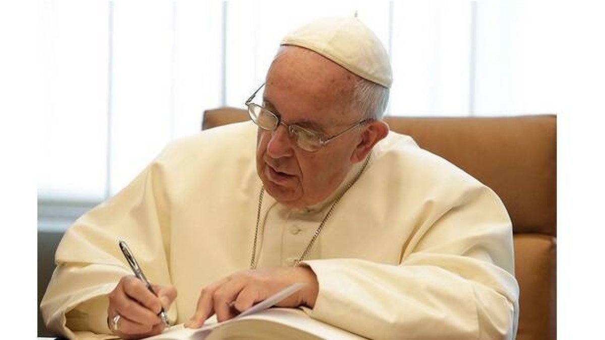 El Papa Francisco ha escrito el prólogo de un libro del cardenal Kasper reflexionando sobre la pandemia y los retos del hombre en estos días