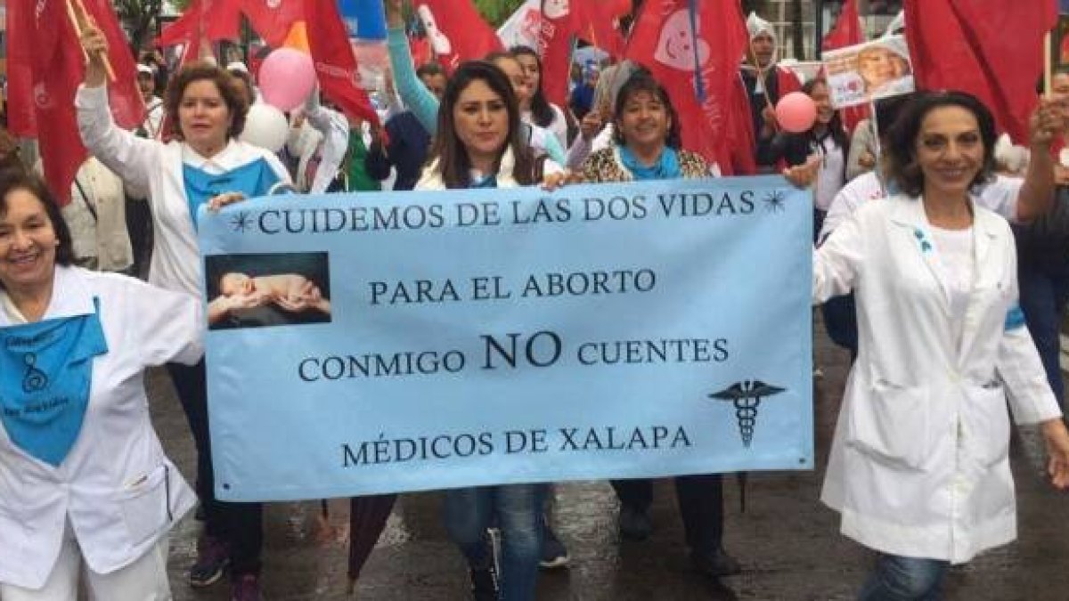 Manifestación provida en Xalapa, donde un juez activista intentaba implantar el aborto libre en el Estado de Veracruz y en todo México