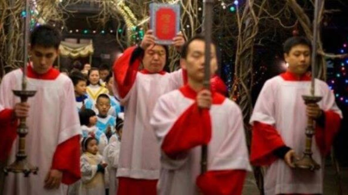 La Navidad de los cristianos chinos es muy atractiva y acogedora... y por eso las autoridades intentan siempre entorpecerla